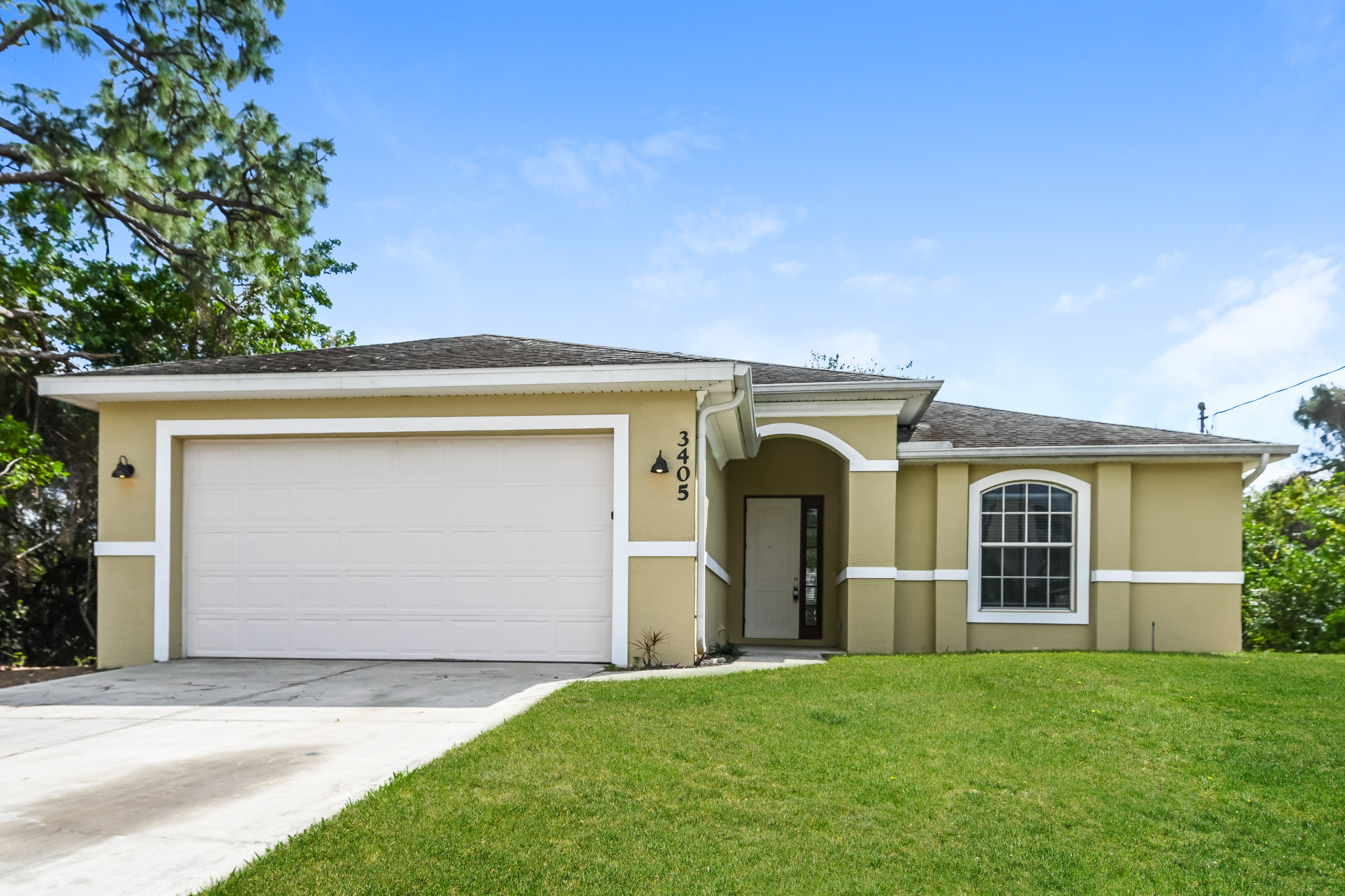3405 3RD ST W Lehigh Acres, FL 33971